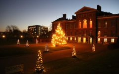 Kensington Palace lights up for Christmas